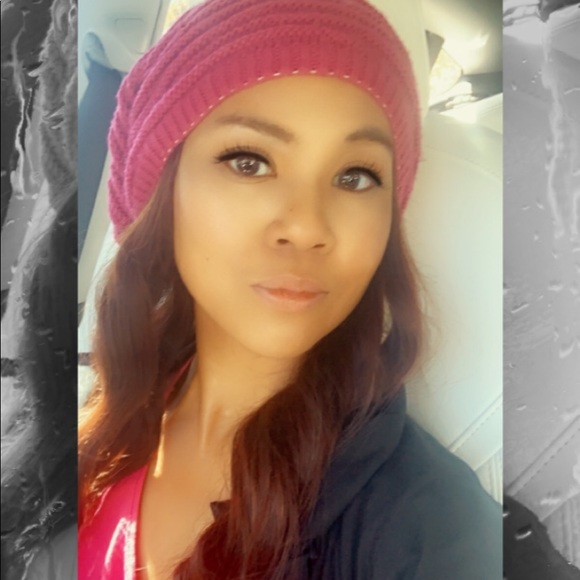 Meet your Posher, Kara - Picture 1 of 1